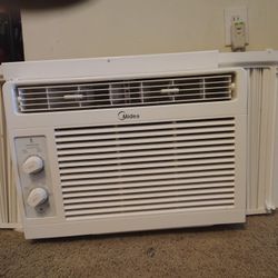 Midea Air-conditioning Unit