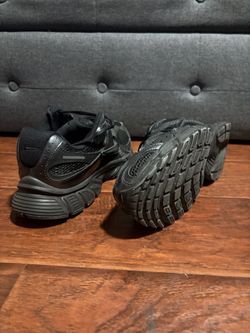 Nike RNR V5