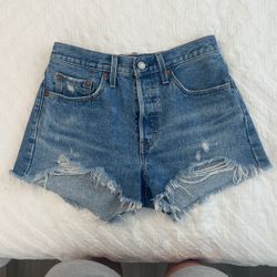 Levi Cut Off Jean Shorts