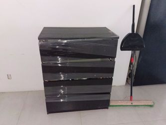 Drawer Nice!! Must go today!!