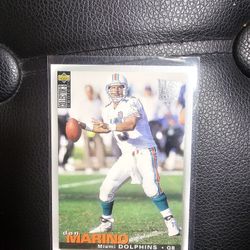 DAN MARINO DOLPHINS ULTIMATE IMPACT 90s NFL SPORTS CARD!