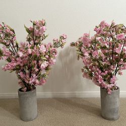 Home Decor Vase+Flowers Height 25”  Each$18