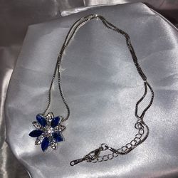 Beautiful Blue Sapphire And Diamond Flowers 18k White Gold Pendant