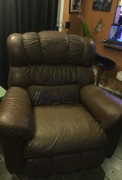 Brown leather La- Z-Boy wide recliner (2)