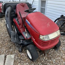 Craftsman Lawn Tractors