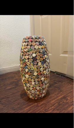 MOVING OUT, MUST GO - Vase