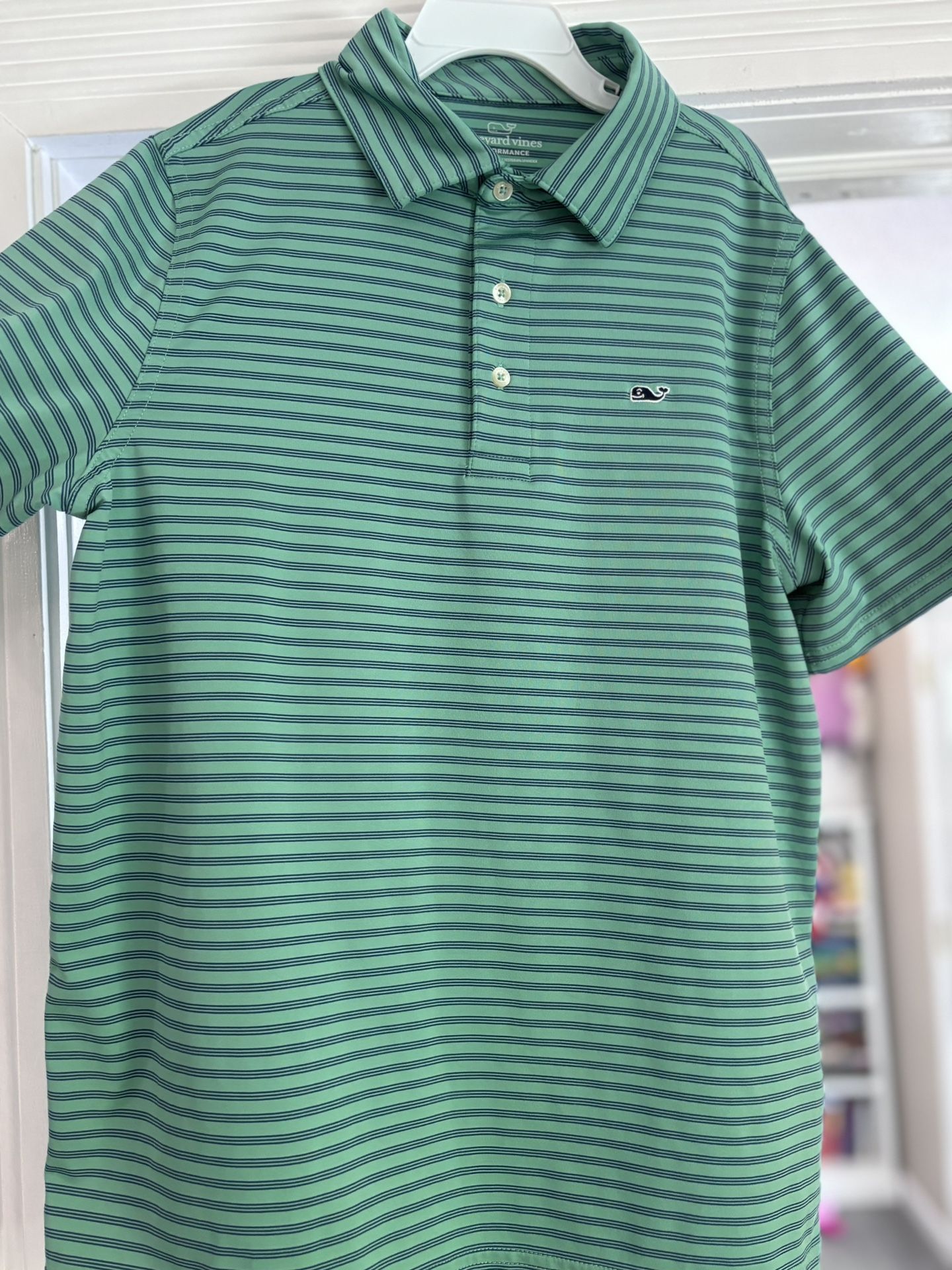 Boys vineyard vines Size Large Performance Polo