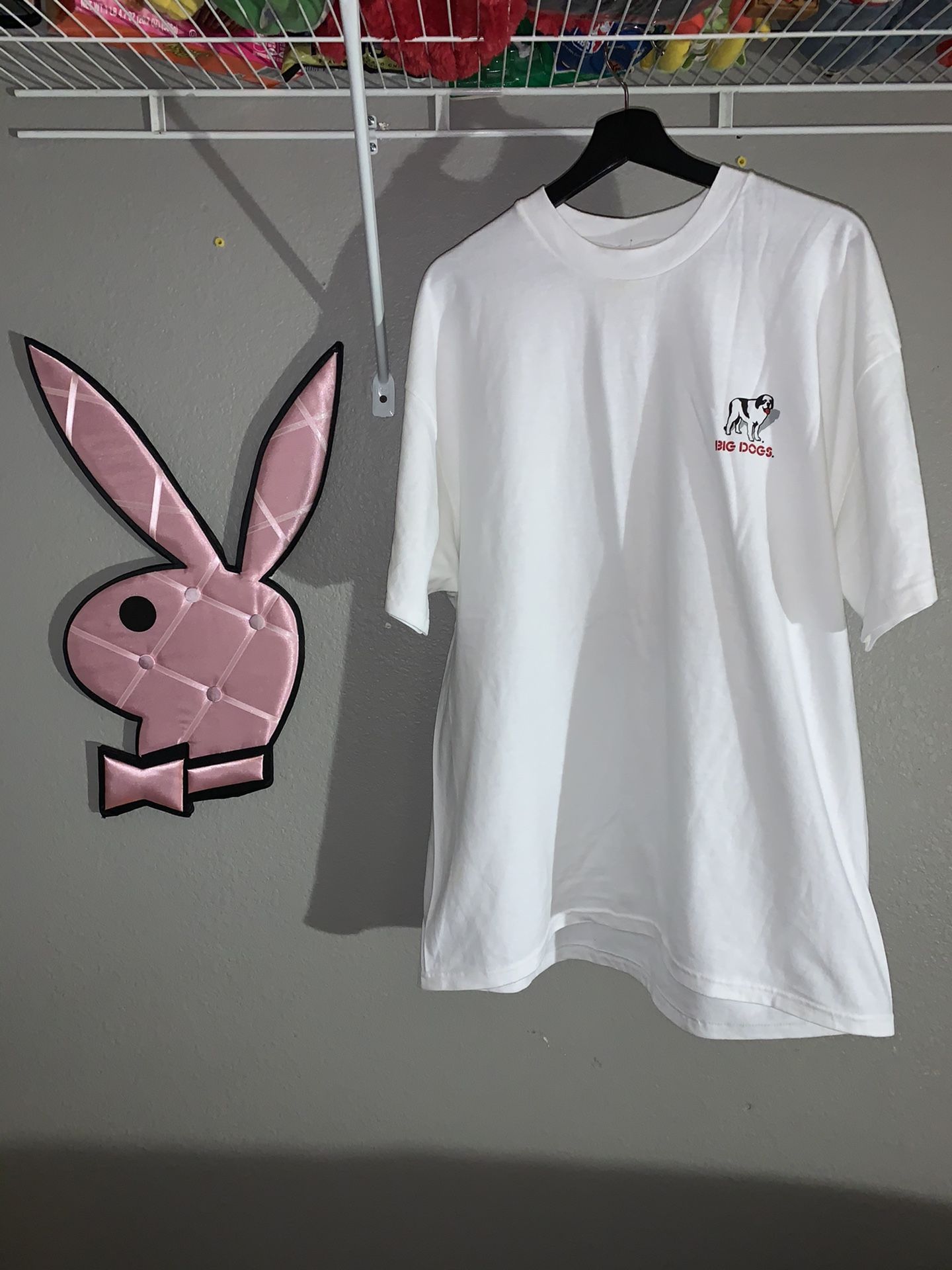 Vintage big dog T-shirt sz XL (new) very clean