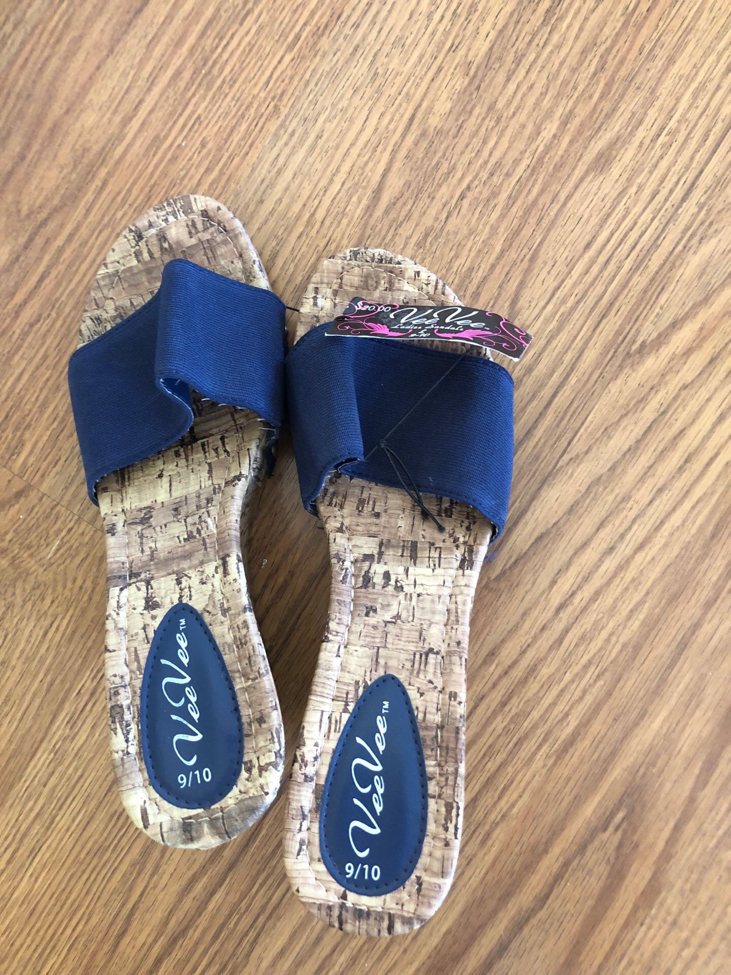 Sandals New Size9/10