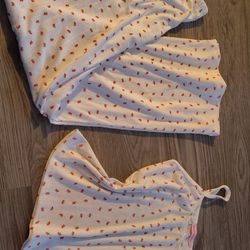 Clothes Size L But Can Fit M