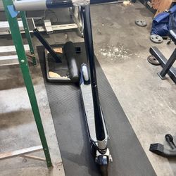 Electric scooter