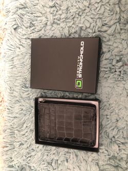 Identity Strong Wallet