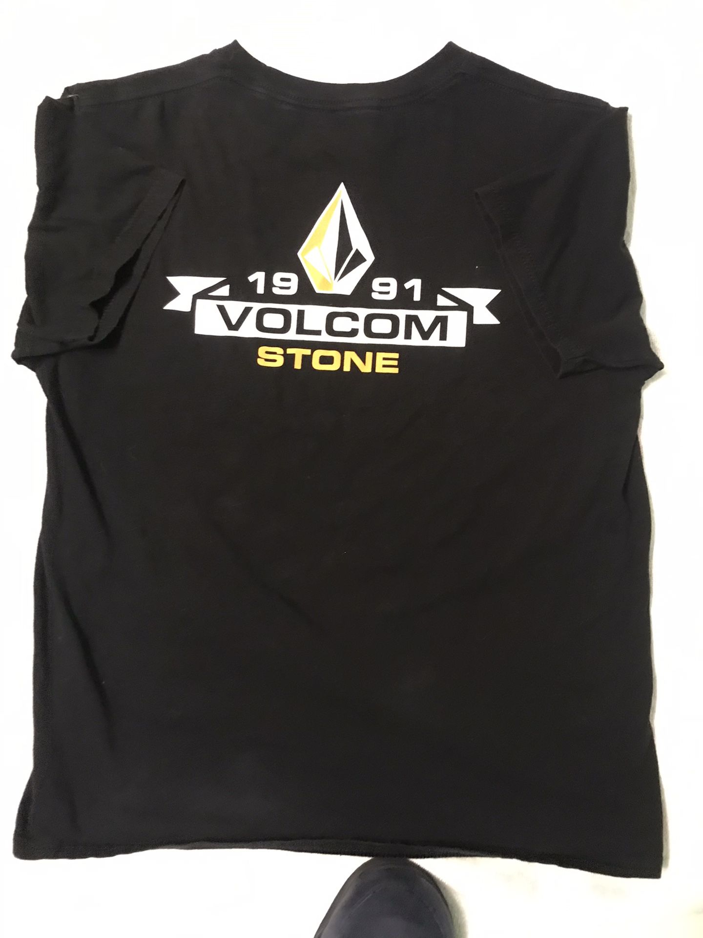 Volcom Blaquedout Skate  Board T-shirt Size M