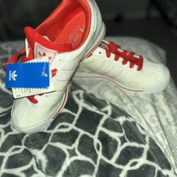 Adidas Samoa Size US 7