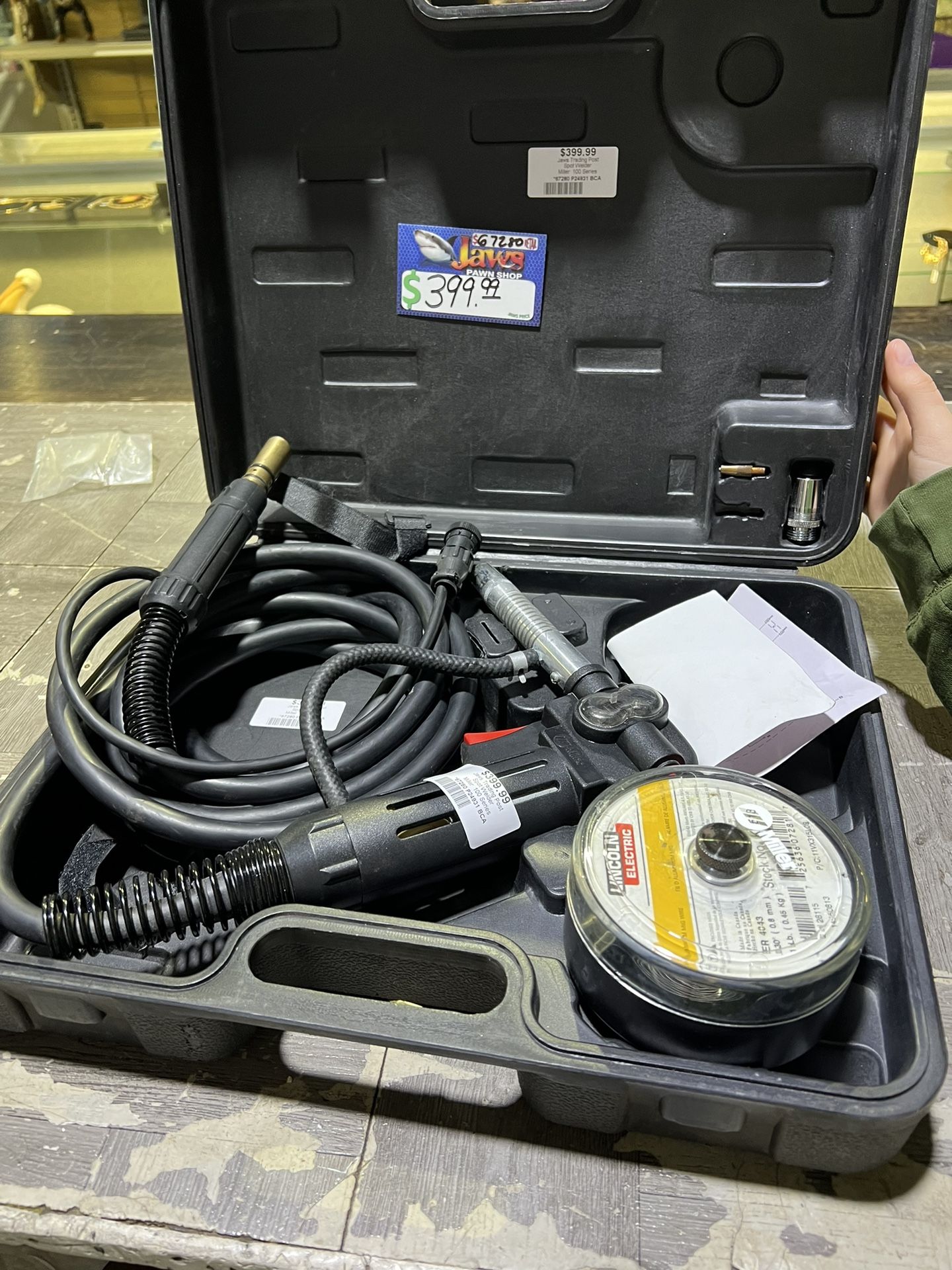 Miller Spot welder 100 series pick up only