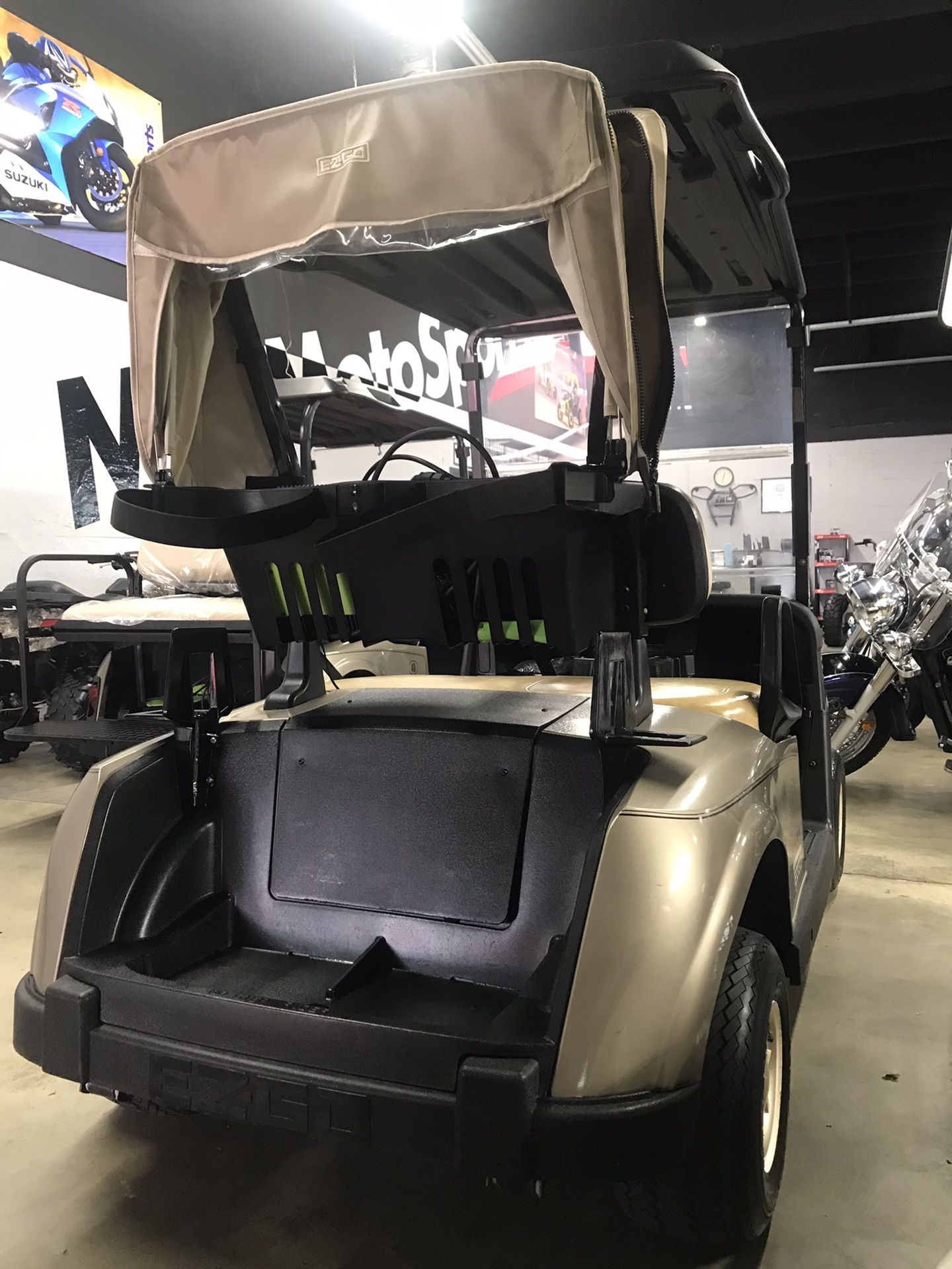 Golf Cart EZ-GO