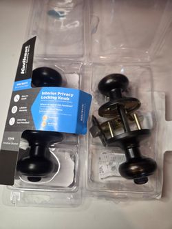 Kwikset Bed and bath entry knobs NEW
