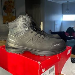 New Balance 9.5 Wide Industrial Boots 