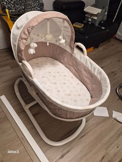 Baby  bassinet