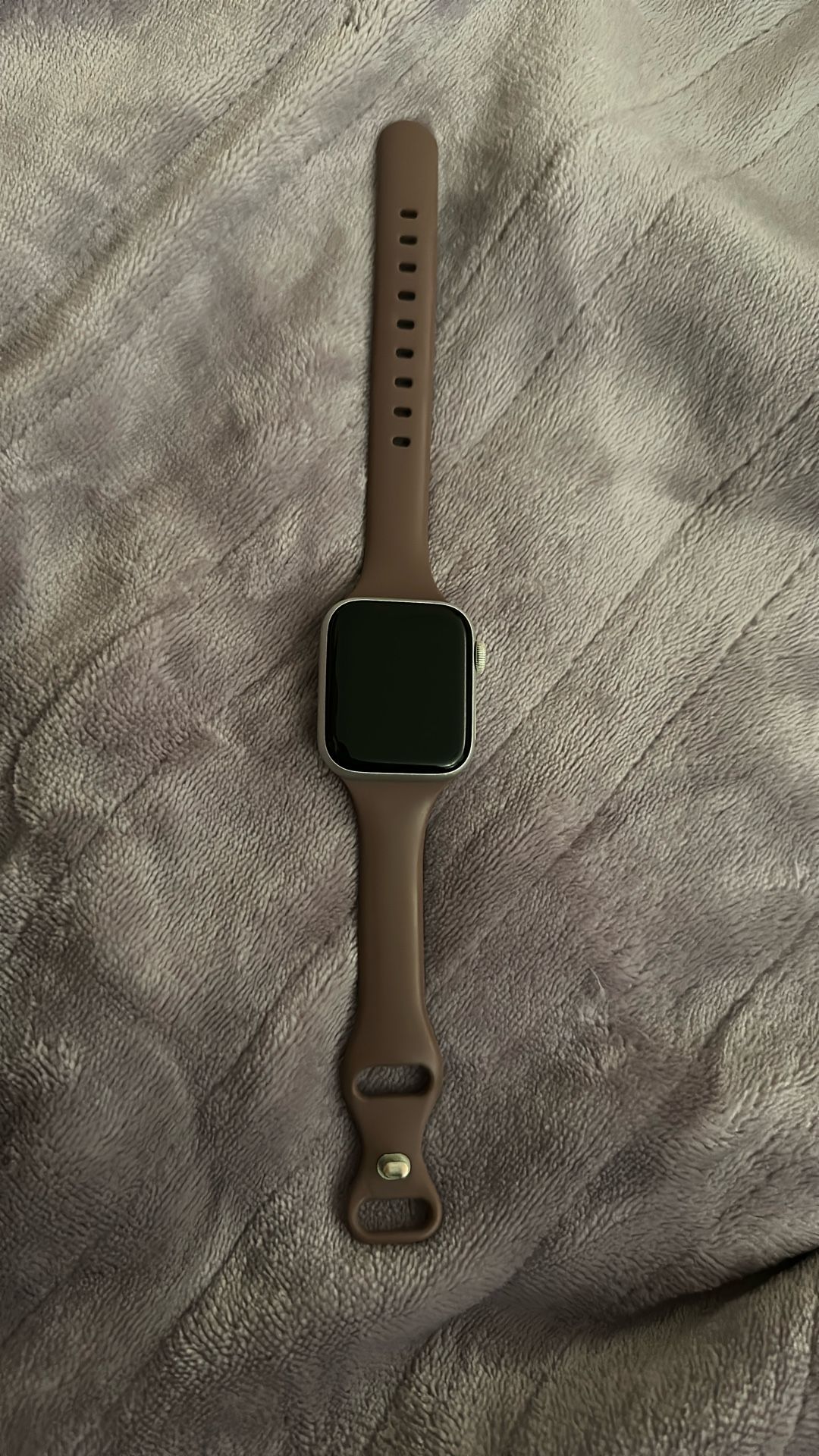 Apple Watch 40 mm Case Aluminum Model MYE82LL/A