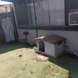 Dog House (Med)
