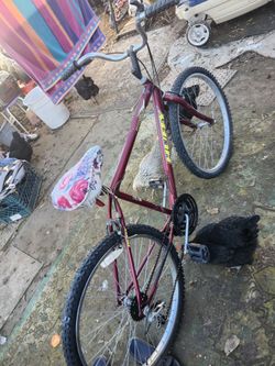 BIKE  HUFFY 26INCH  7SPEED   NEW TIRES AND TUBES EVERYTHING IS GOOD 