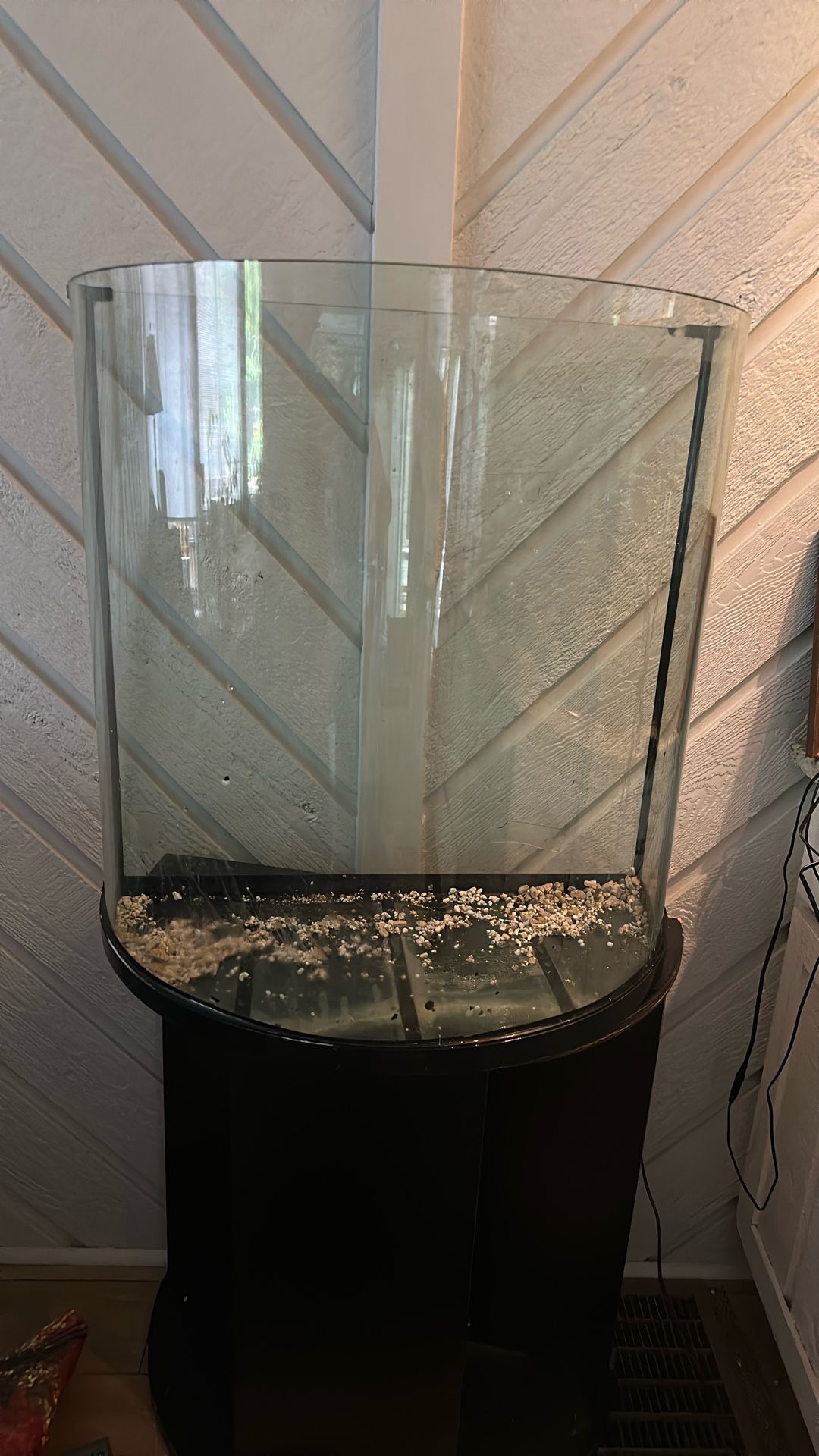 Half Moon Aquarium 30 Gal