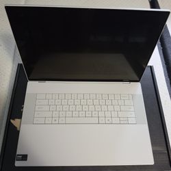 Dell XPS 16 9640 Premium