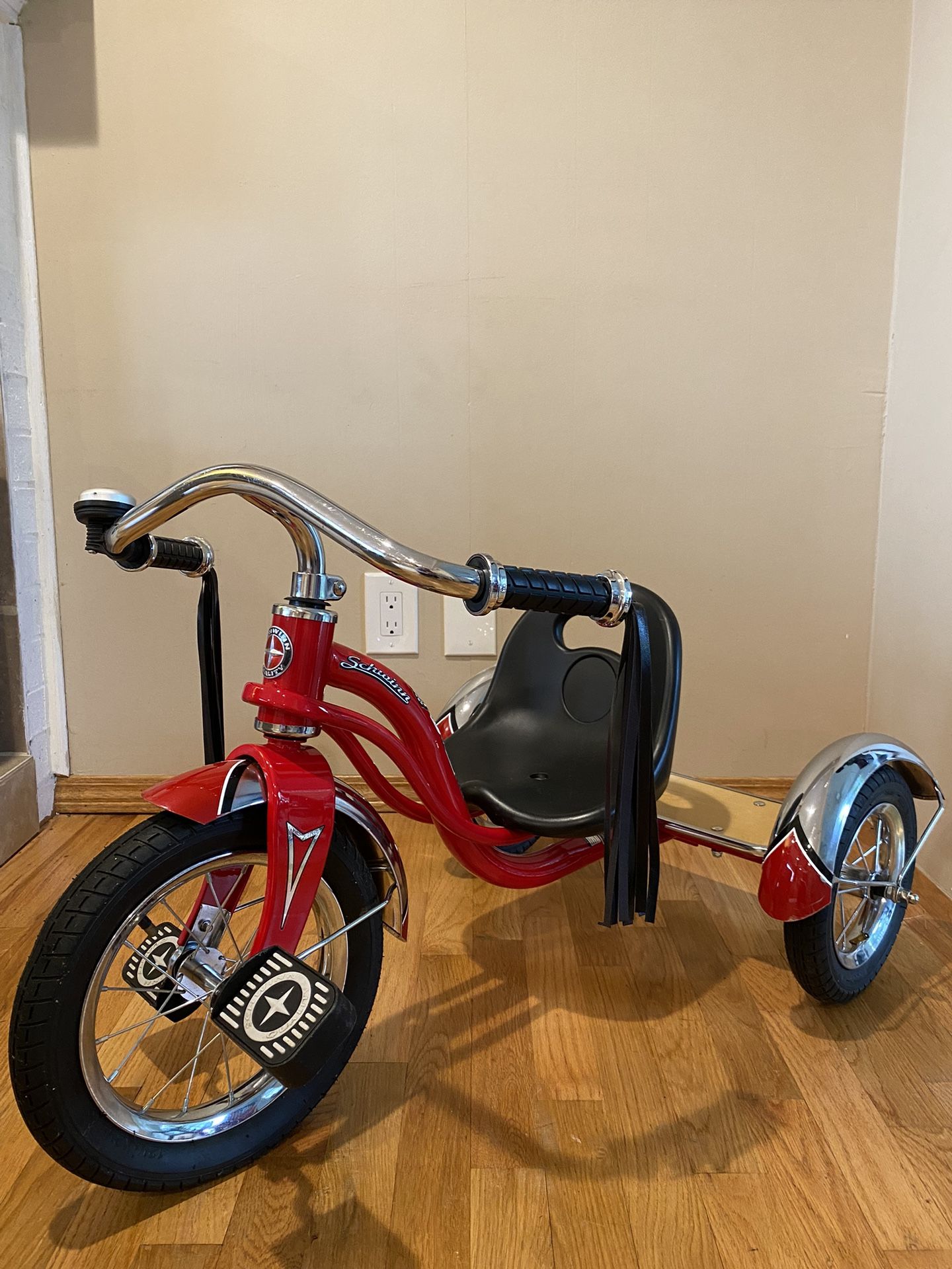 schwinn roadster tricycle