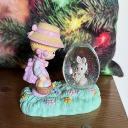 Precious Moments Easter Bunny Snowglobe Girl with Easter Basket 1997 Vintage