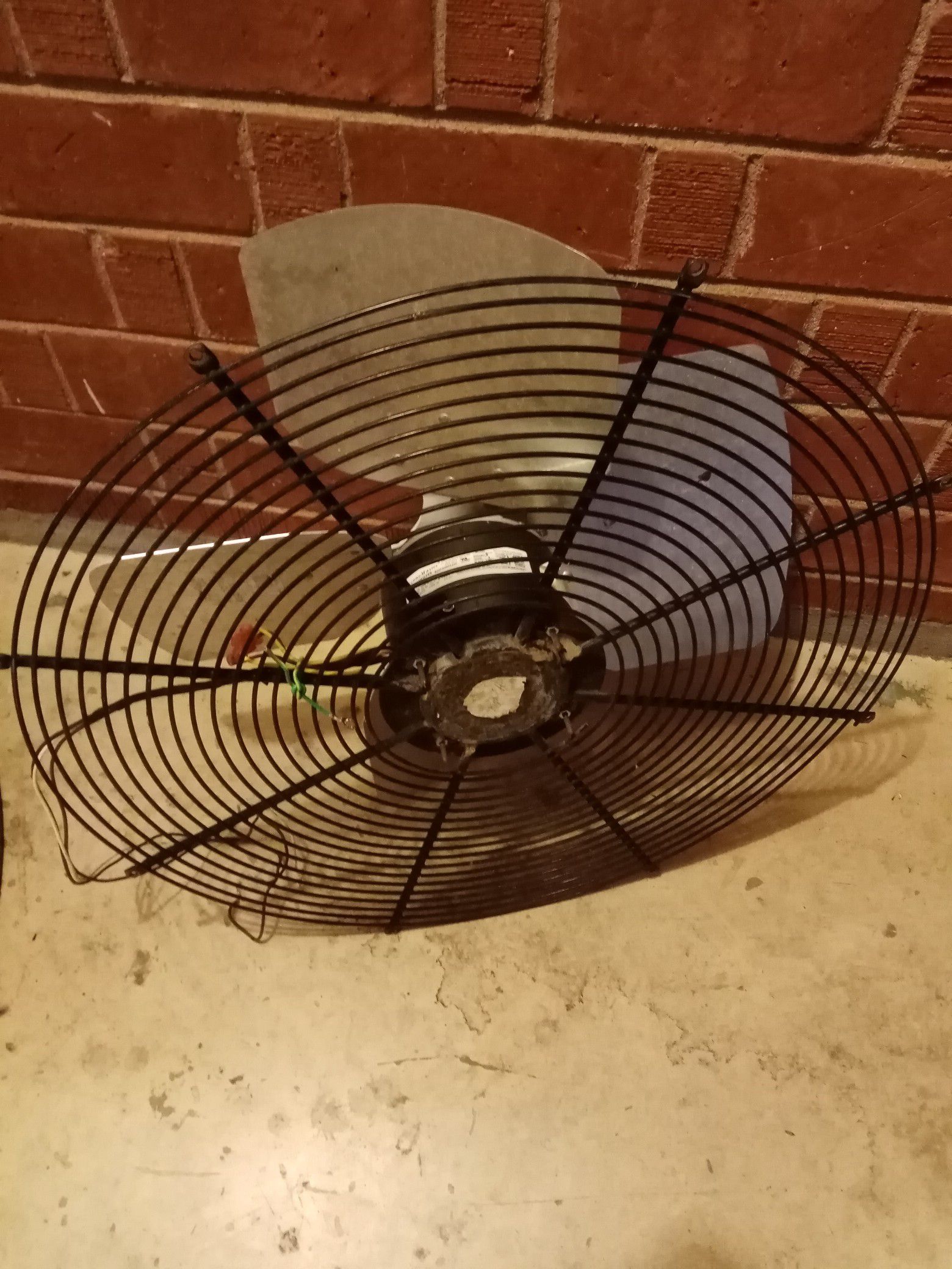 AC UNIT CONDENSER FAN MOTOR WITH CAPACITOR