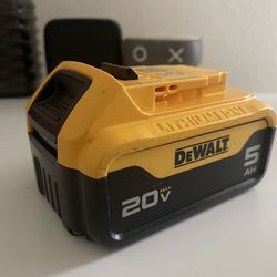 Dewalt DCB205 20v 5ah