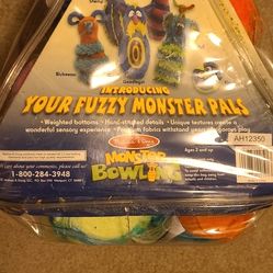 Monster Bowling Set