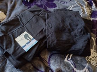 Leggings 1 Is Size 3x (24w-26w) Other Is 2x/3x