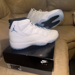 Jordan 11 legend Blue Size 13 