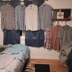 All I'll close must go brand new.Some clothes have tags on them.Still, shoes are used barely worn one.Want or twice?Practically everything is new luck