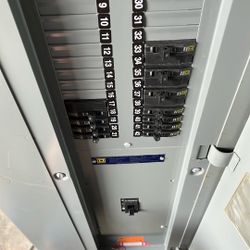Square D Panel Board
