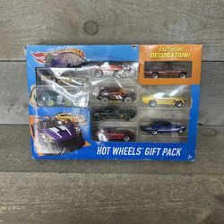 Hot Wheels 2015 Gift Pack Exclusive Decoration Set of 9 1:64 Cars NEW Box Wear