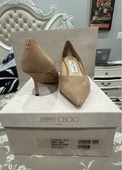 Jimmy Choo’s Ballet pink pumps