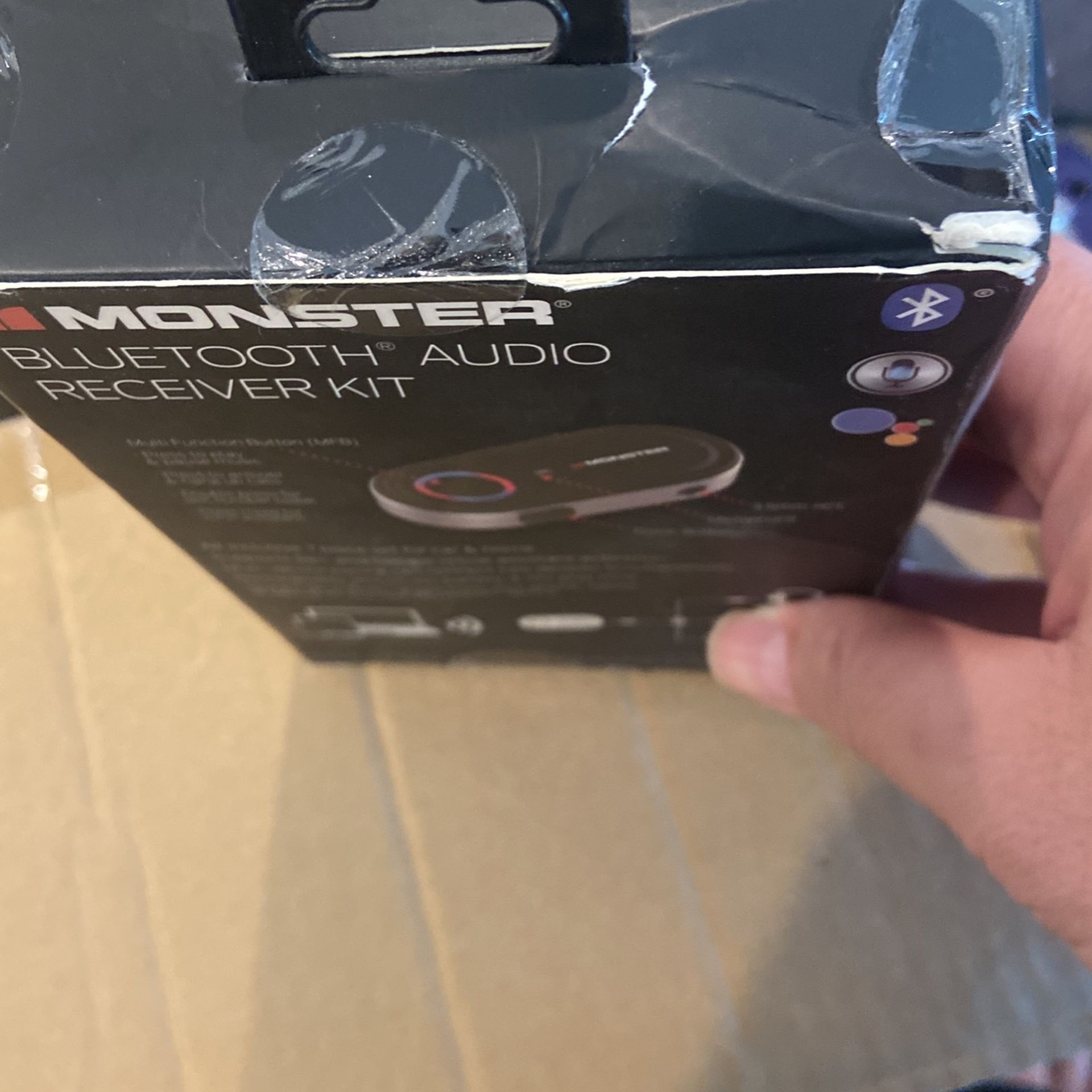 Monster Bluetooth Auxiliary Audio Receiver Kit with Voice Control 7