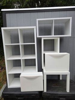 ***PENDING***Ikea Kalax plus College Move-in