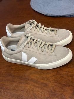 Tenis veja 10.5 $50