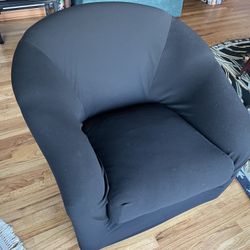 Swivel Barrel Chair
