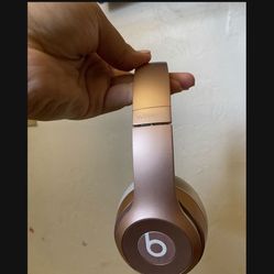Rose gold Beats