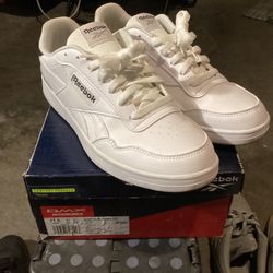 Blk/WHT REEBOK 11-11.5