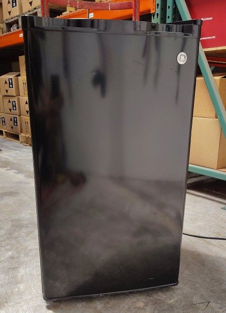 General Electric Mini Fridge