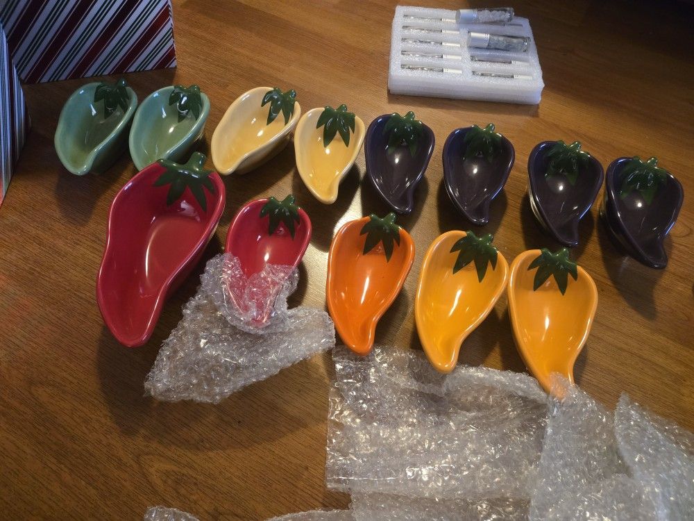 Snacks Or Salsas Plates All New 15 Pc All For $65