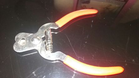 DOGGY NAIL CLIPPER