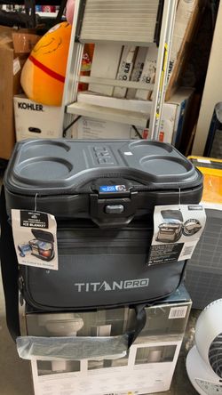 Titan PRO by Arctic Zone 40 Can Iceless Zipperless Cooler,Includes 1 Ice Blanket