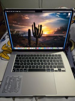MacBook Air 15.3 in. Display